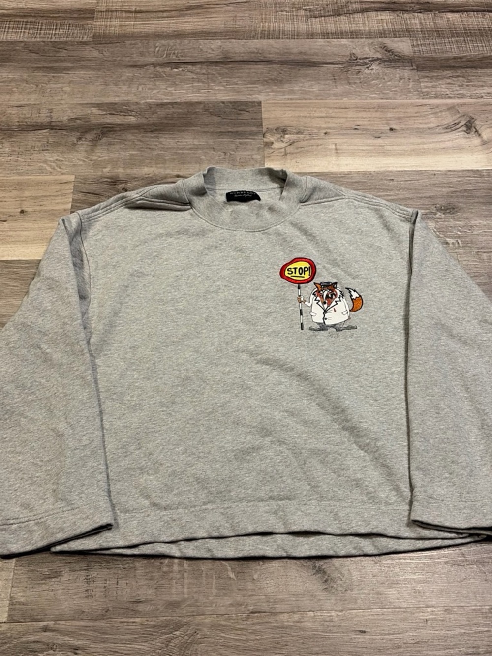 Grey rare Burberry crewneck with embroidery